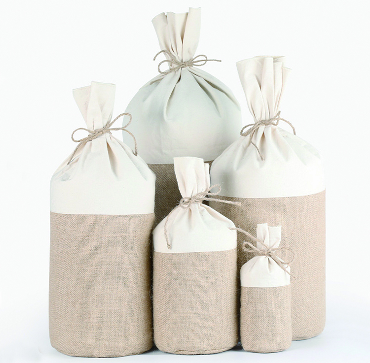 Picculi sacchetti di cordon cuncepimentu persunalizatu per imballaggi in grani di caffè