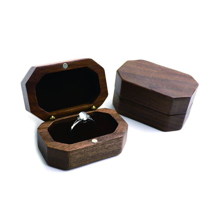 Drvena kutija za nakit
