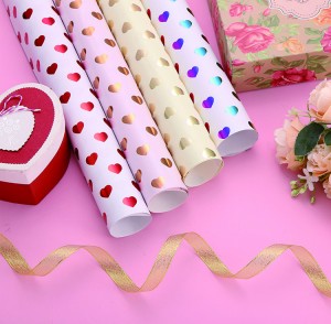 Luxe inpakpapier Uniek hartpatroon cadeau/bloem inpakpapier